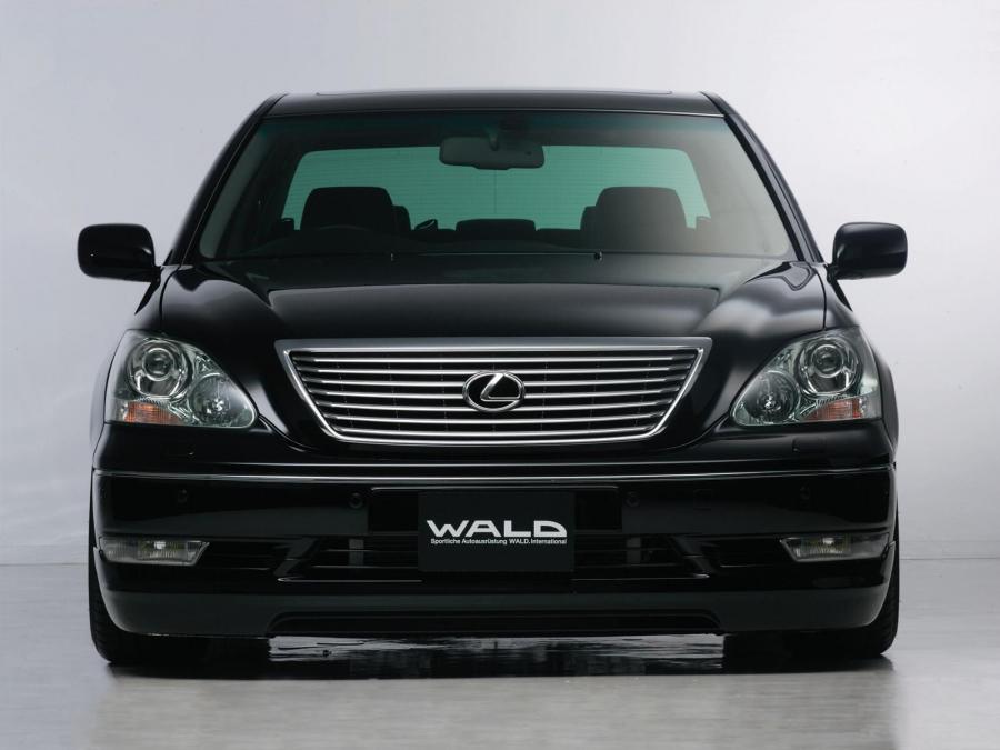  Lexus LS430 by Wald 2003 года  (фото 5 из 6)